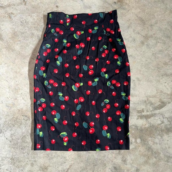 Retro Black Cheery Pencil Skirt - Picture 1 of 3